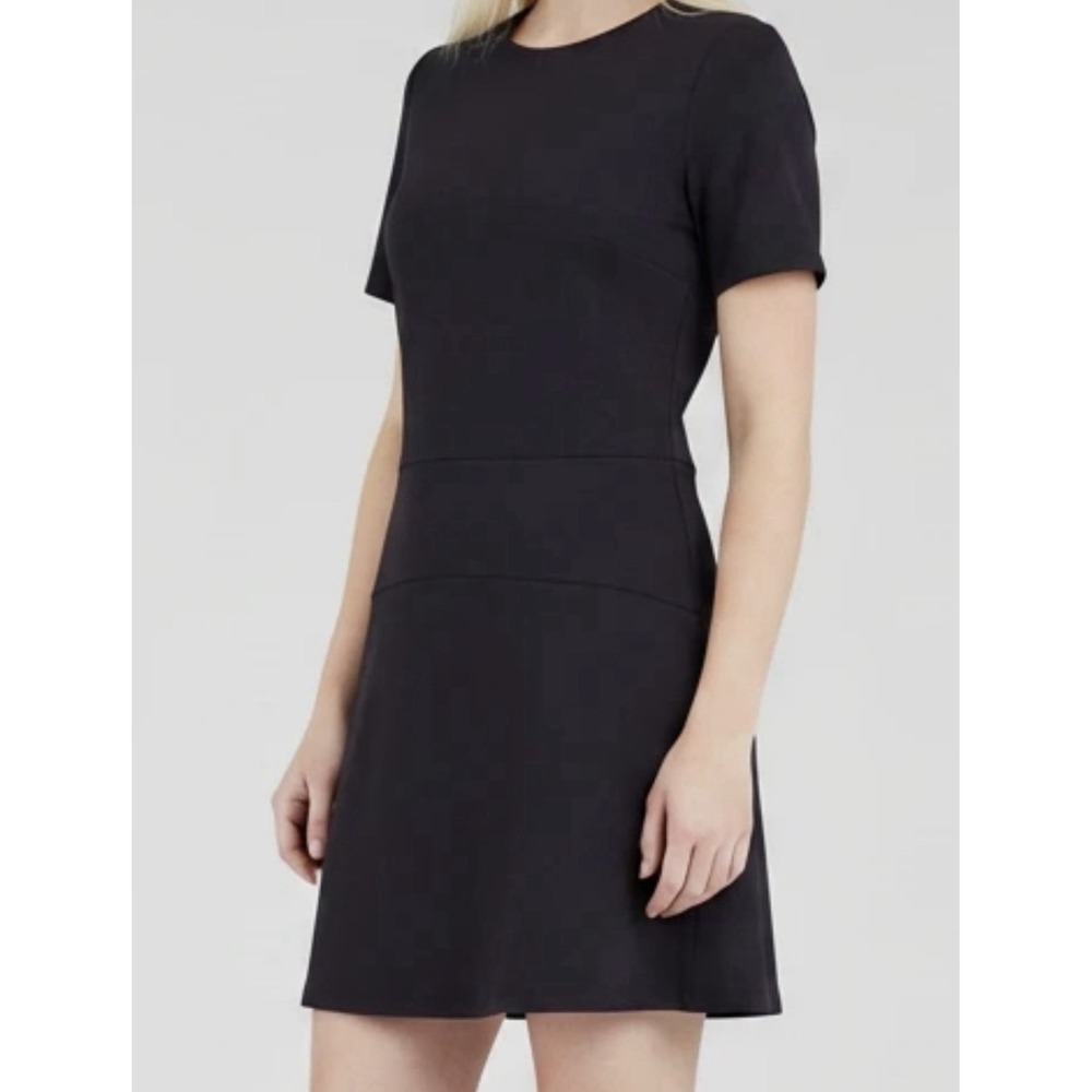 Vince Pique Ponte Fit And Flare Dress Women 4 Black Short Sleeve Minimalist LBD